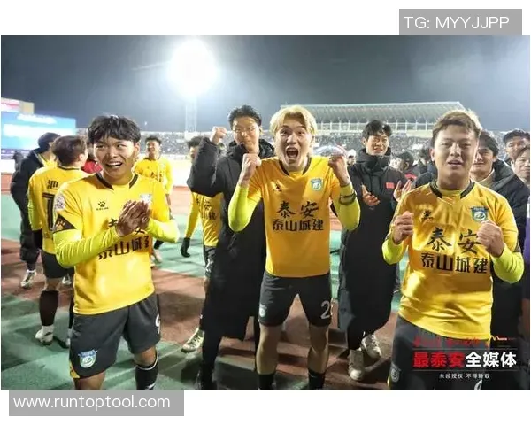 德扑读人误区：为何我们高估了肢体语言的可靠性？（德扑读人陷阱：为何肢体语言常被高估？）